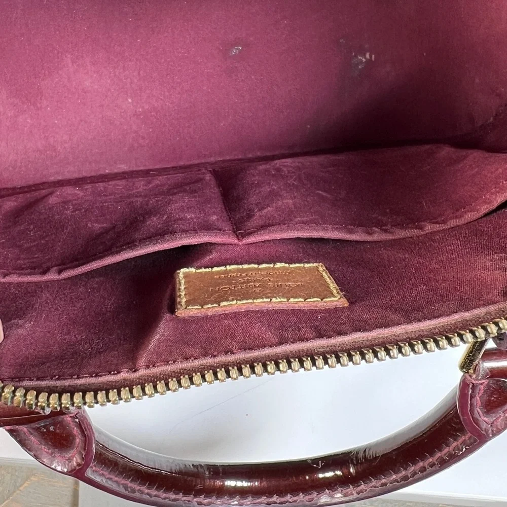 Authentic Louis Vuitton Vernis Alma PM Handbag